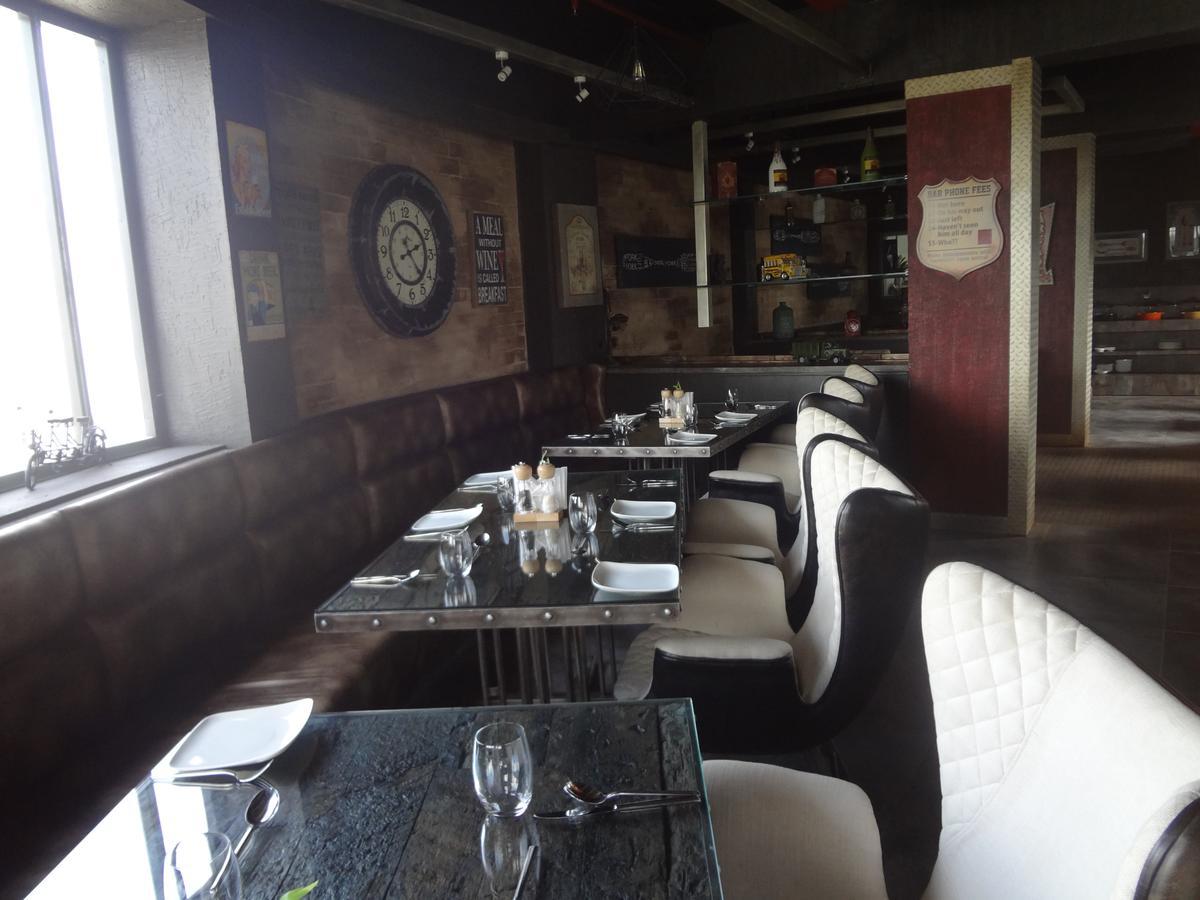 Hotel Gangakashi Nagpur Ngoại thất bức ảnh