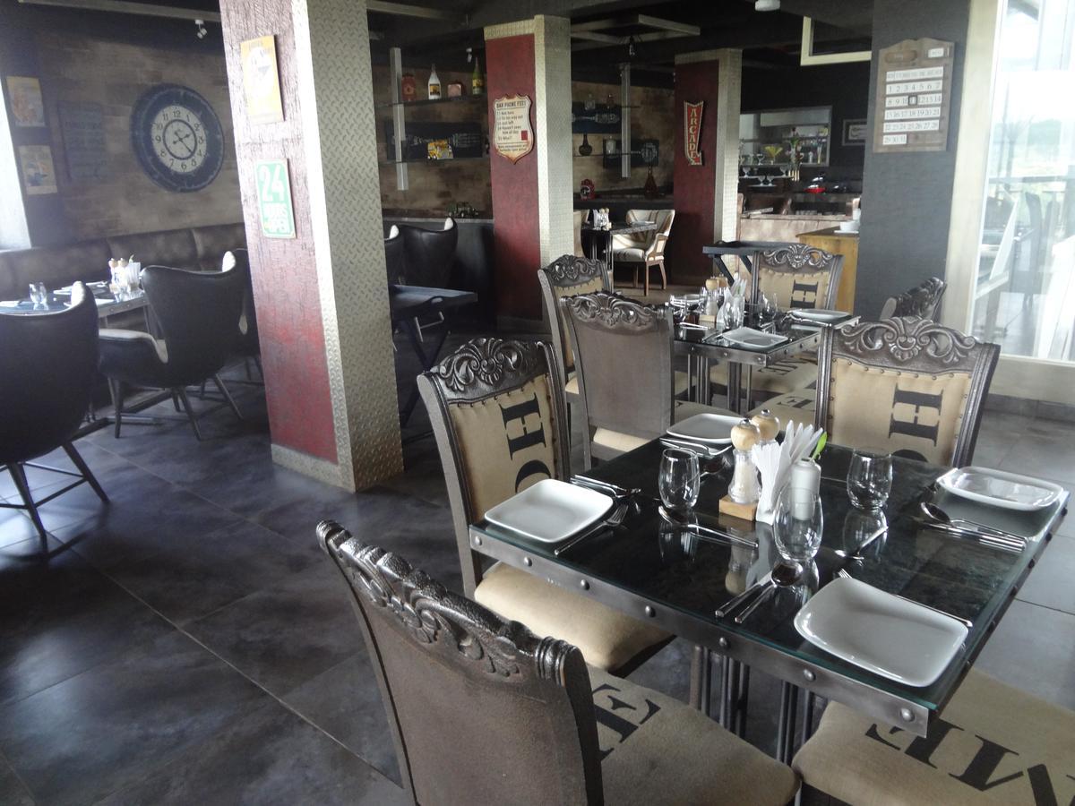 Hotel Gangakashi Nagpur Ngoại thất bức ảnh